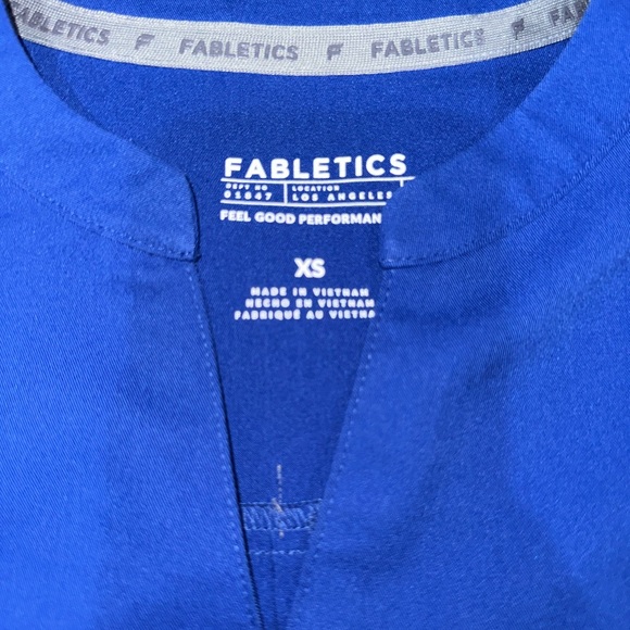 SOLD Fabletics Scrub Set - Picture 2 of 4